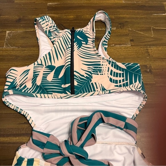 Cupshe Miss U Green One Piece Tropical Leaves Stripes Zipper Back Tie Small - Picture 6 of 9